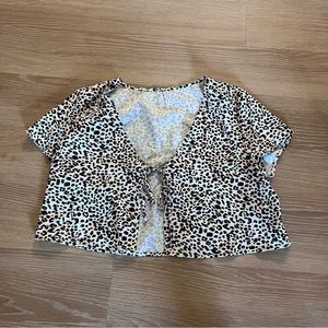 SHEIN short sleeve tie cheetah white and brown blouse